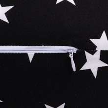 Cargar imagen en el visor de la galería, Kissenbag Negro Estrellas Blancas
