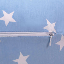 Cargar imagen en el visor de la galería, Kissenbag Celeste Estrellas Blancas
